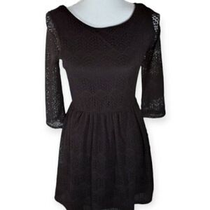 LOVE REIGN BLACK LACE DRESS SZ.S EUC